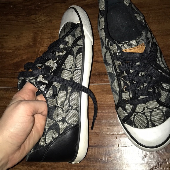 Shoes - Picture 2 of 5